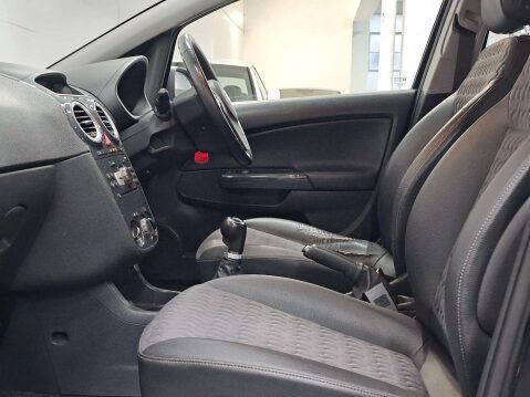 Vauxhall Corsa 1.4 Corsa SE 5dr 19