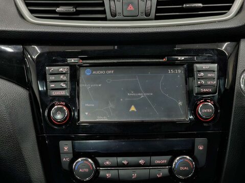 Nissan Qashqai 1.2 Qashqai N-Tec+ DiG-T 5dr 33