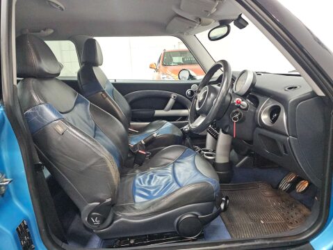 Mini Hatch 1.6 Cooper S 3dr 11