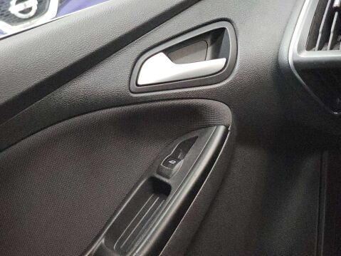 Ford Focus 1.0 Focus Zetec T 5dr 76