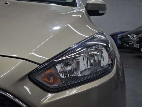 Ford Focus 1.0 Focus Zetec 5dr 90