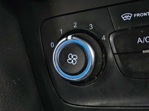 Ford Focus 1.0 Focus Zetec 5dr 58