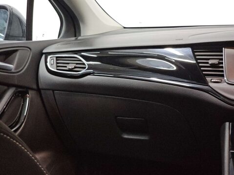 Vauxhall Astra 1.0 Astra SRi Ecotec S/S 5dr 30