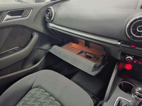 Audi A3 1.4 TFSI CoD S line Sportback 5dr Petrol Manual Euro 6 (s/s) (140 ps) 71