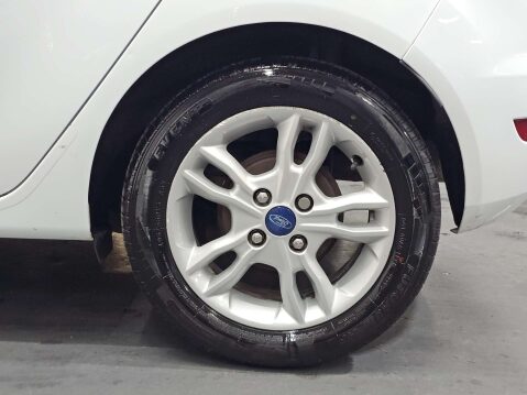 Ford Fiesta 1.0 Fiesta Zetec 5dr 9