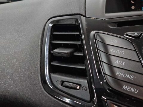 Ford Fiesta 1.0 Fiesta Zetec 5dr 57