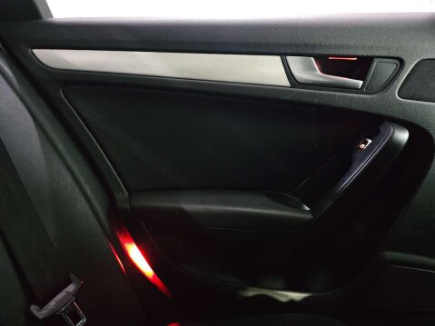 Audi A4 1.8 A4 SE Technik TFSI 4dr 33