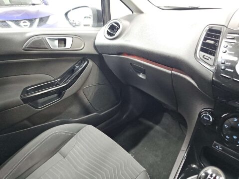 Ford Fiesta 1.0 Fiesta Titanium 5dr 76
