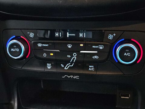 Ford Focus 1.5 Focus Titanium 5dr 57