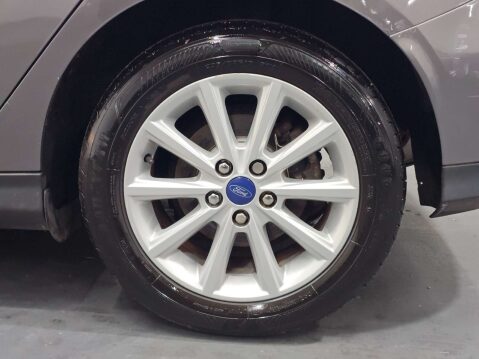 Ford Focus 1.5 Focus Titanium 5dr 9