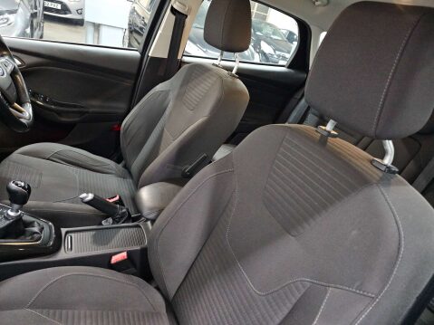 Ford Focus 1.5 Focus Titanium 5dr 21