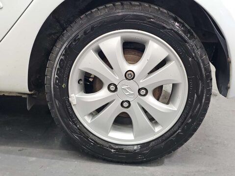 Hyundai i10 1.2 i10 Active 5dr 9