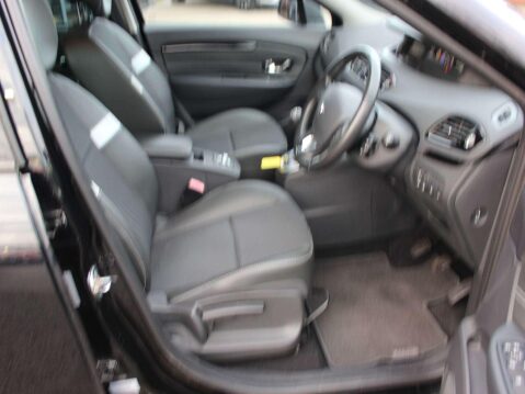 Renault Grand Scenic 1.6 dCi Dynamique Nav Euro 6 (s/s) 5dr 4