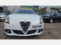 Alfa Romeo Giulietta 2.0 JTDM-2 QV Line TCT Euro 5 (s/s) 5dr 2