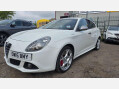 Alfa Romeo Giulietta 2.0 JTDM-2 QV Line TCT Euro 5 (s/s) 5dr 3