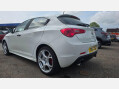 Alfa Romeo Giulietta 2.0 JTDM-2 QV Line TCT Euro 5 (s/s) 5dr 10