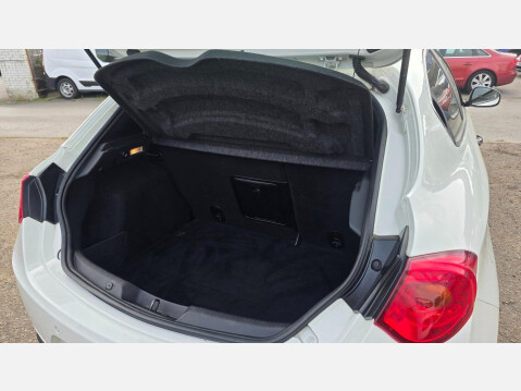 Alfa Romeo Giulietta 2.0 JTDM-2 QV Line TCT Euro 5 (s/s) 5dr 16