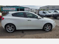 Alfa Romeo Giulietta 2.0 JTDM-2 QV Line TCT Euro 5 (s/s) 5dr 21