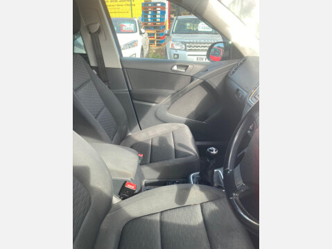 Volkswagen Tiguan 2.0 TDI SE 4WD Euro 4 5dr 5