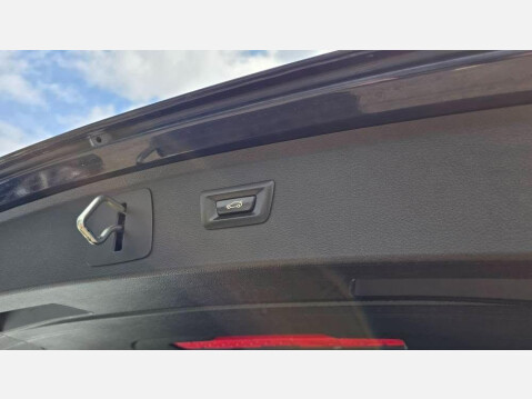 BMW 2 Series 1.5 218i Luxury Euro 6 (s/s) 5dr 16