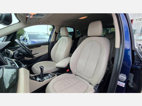 BMW 2 Series 1.5 218i Luxury Euro 6 (s/s) 5dr 48