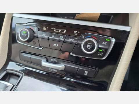BMW 2 Series 1.5 218i Luxury Euro 6 (s/s) 5dr 80