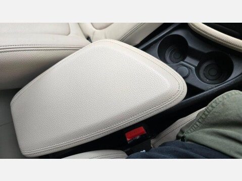 BMW 2 Series 1.5 218i Luxury Euro 6 (s/s) 5dr 85