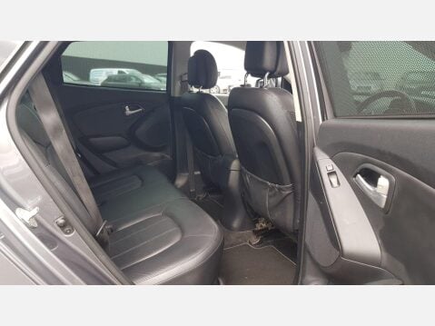 Hyundai ix35 2.0 CRDi Premium 4WD Euro 5 5dr 10
