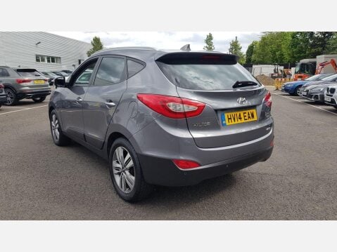 Hyundai ix35 2.0 CRDi Premium 4WD Euro 5 5dr 3