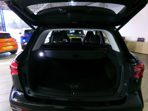 MG HS 1.5 T-GDI Exclusive DCT Euro 6 (s/s) 5dr 28