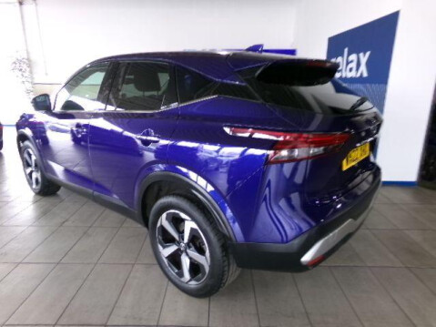 Nissan Qashqai 1.3 DIG-T MHEV N-Connecta Euro 6 (s/s) 5dr 6