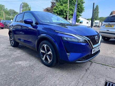 Nissan Qashqai 1.3 DIG-T MHEV N-Connecta Euro 6 (s/s) 5dr