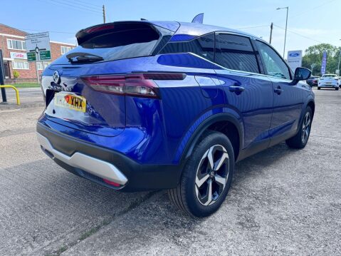 Nissan Qashqai 1.3 DIG-T MHEV N-Connecta Euro 6 (s/s) 5dr 5