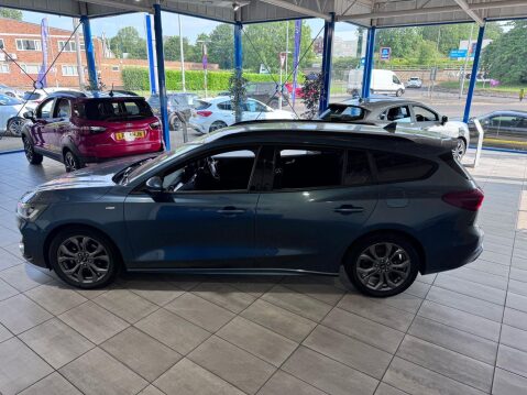 Ford Focus 1.0T EcoBoost ST-Line Euro 6 (s/s) 5dr 12
