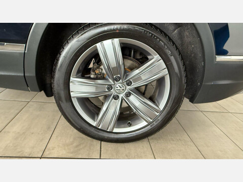 Volkswagen Tiguan Allspace 2.0 TDI SEL Euro 6 (s/s) 5dr 32
