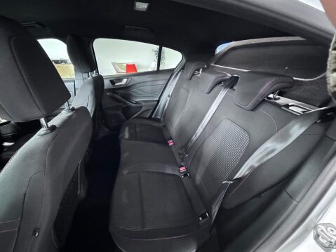 Ford Focus 1.5 EcoBlue ST-Line Euro 6 (s/s) 5dr 43