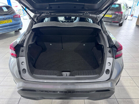 Nissan Juke 1.0 DIG-T N-Connecta DCT Auto Euro 6 (s/s) 5dr 17