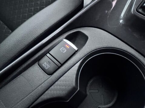 Nissan Juke 1.0 DIG-T N-Connecta DCT Auto Euro 6 (s/s) 5dr 36