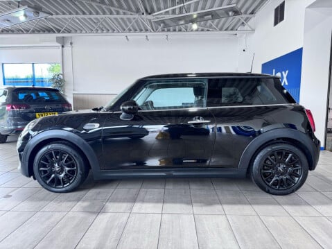 Mini Hatch 1.5 Cooper Classic Euro 6 (s/s) 3dr 11