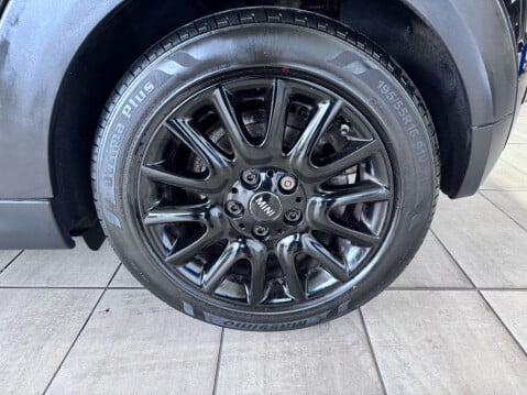 Mini Hatch 1.5 Cooper Classic Euro 6 (s/s) 3dr 18