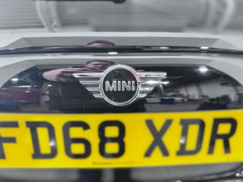 Mini Hatch 1.5 Cooper Classic Euro 6 (s/s) 3dr 30