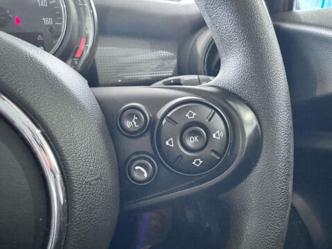 Mini Hatch 1.5 Cooper Classic Euro 6 (s/s) 3dr 40