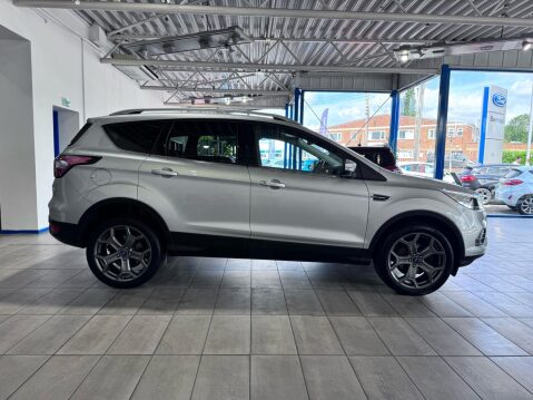 Ford Kuga 1.5 TDCi EcoBlue Titanium Edition Euro 6 (s/s) 5dr 3