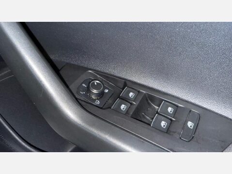 Volkswagen Polo 1.0 TSI R-Line Euro 6 (s/s) 5dr 28