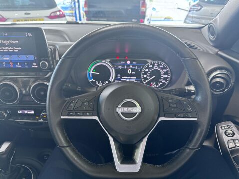 Nissan Juke 1.6 N-Connecta Auto Euro 6 5dr 36