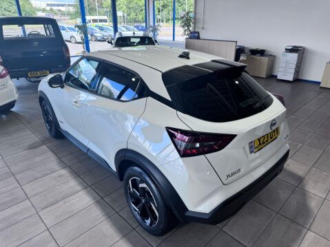 Nissan Juke 1.6 N-Connecta Auto Euro 6 5dr 10
