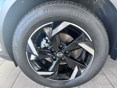 Nissan Juke 1.6 N-Connecta Auto Euro 6 5dr 19