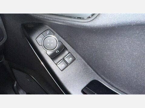 Ford Fiesta 1.0T EcoBoost Titanium Euro 6 (s/s) 5dr 22