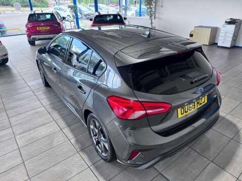 Ford Focus 1.0T EcoBoost ST-Line Euro 6 (s/s) 5dr 10