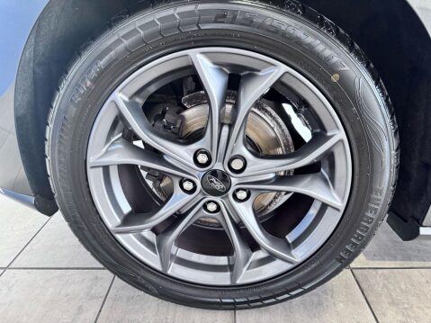 Ford Focus 1.0T EcoBoost ST-Line Euro 6 (s/s) 5dr 18
